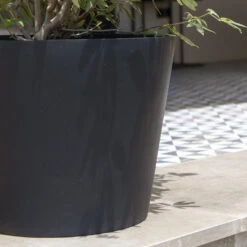 Bucket Natural Planter - Black 17 Bucket Natural Planter - Black -Indoor Plant Store BucketNaturalPlanter Black 3
